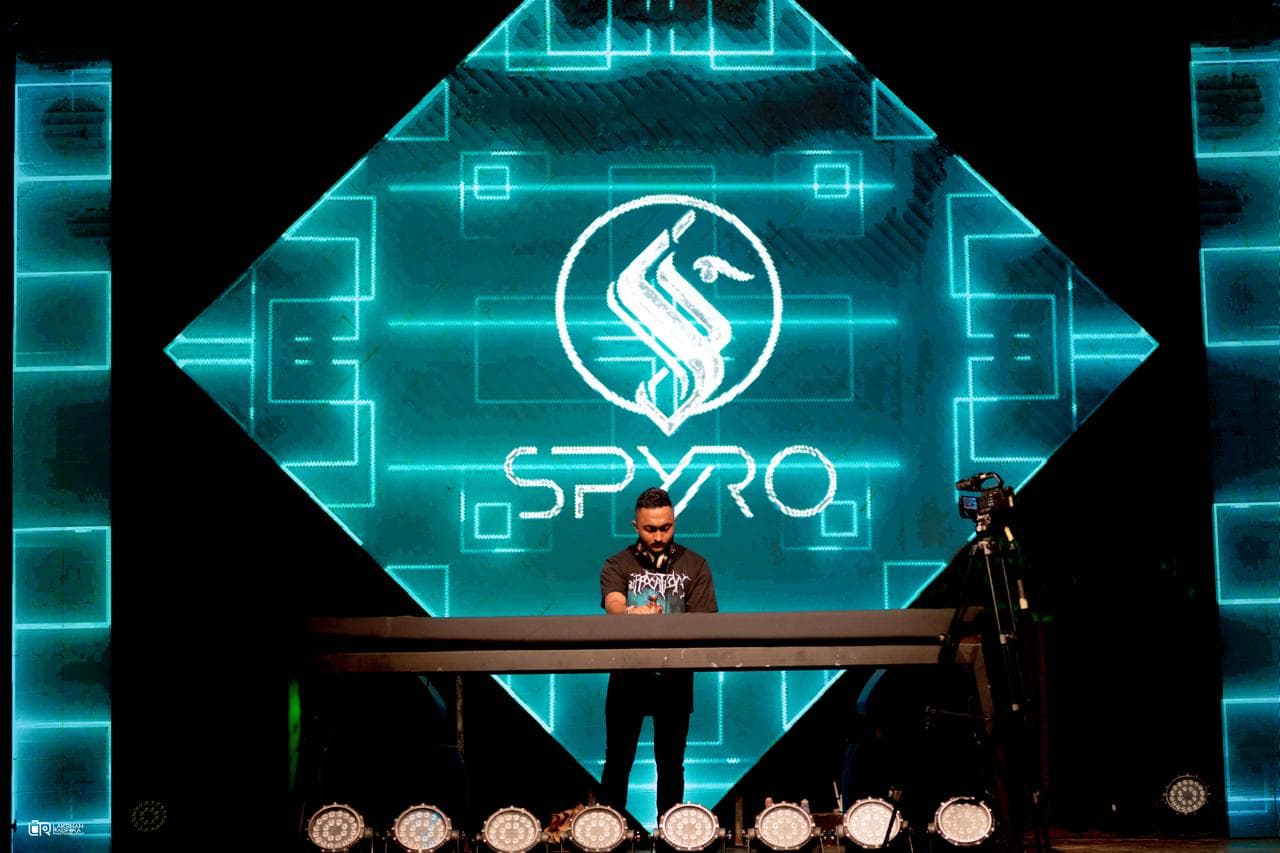 SPYRO Carousel Image 2